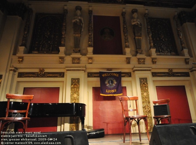 090424__ehrb_vjazz3_scene___202_c.jpg
